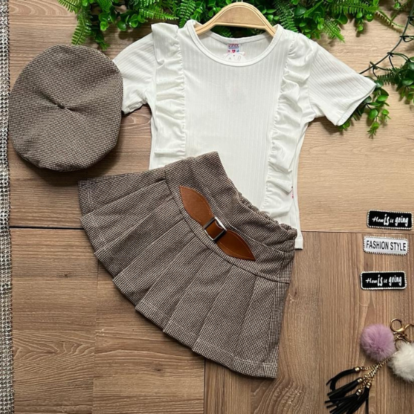 Conjunto Roma, tres piezas con boina